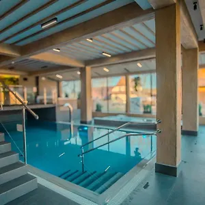 Hotel Helan Family &